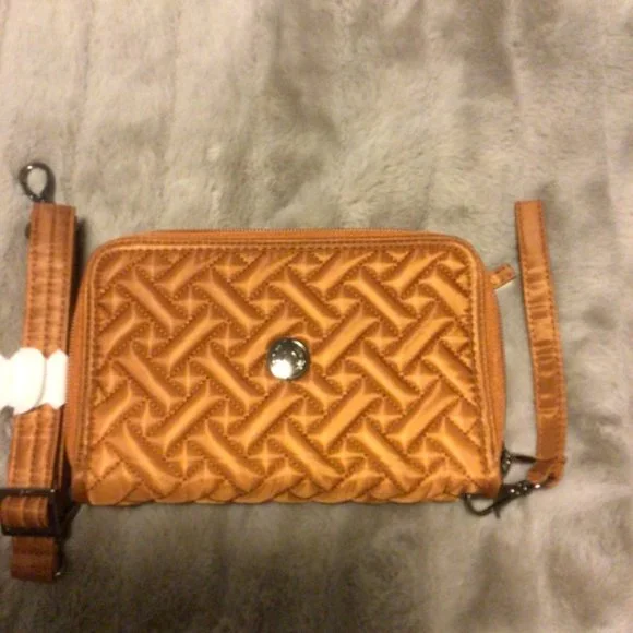 Lug Quickstep Convertible Wallet - EUC - Picture 1 of 3